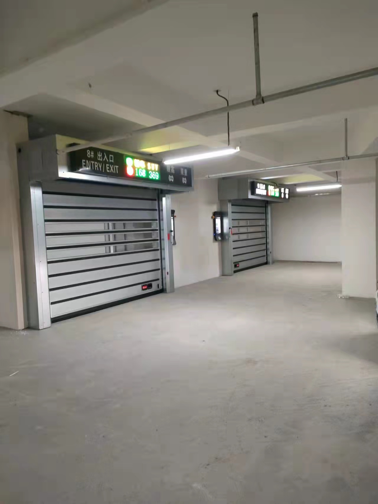 立體車庫電動(dòng)卷簾門